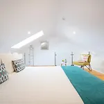 Duques Luxury بيت ضيافة