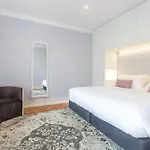 بيت ضيافة Duques Luxury 4*