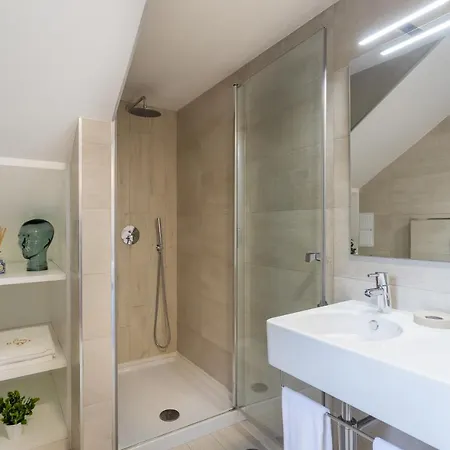 Duques Luxury Casa de hóspedes 4*